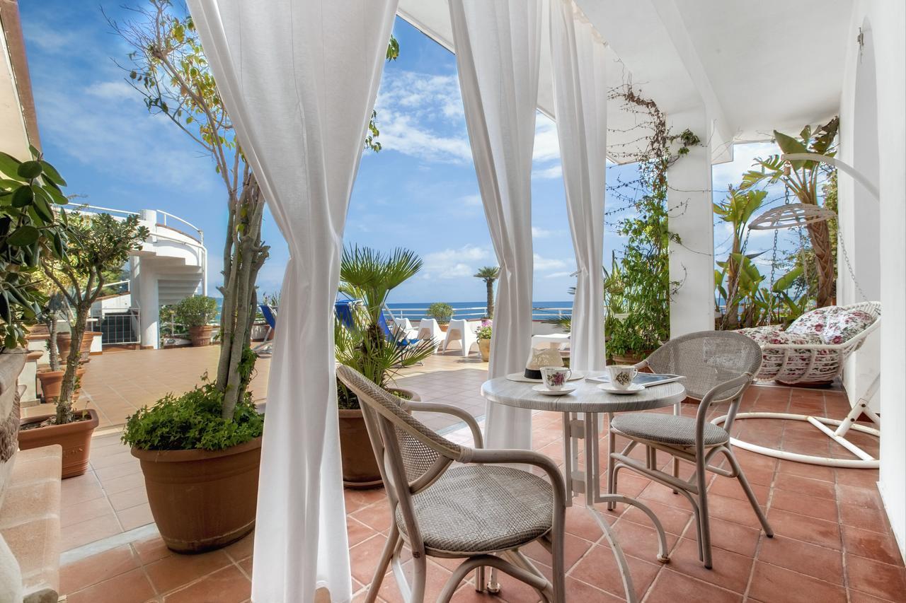 Il Cefalo Hotel & Restaurant Castellabate Bagian luar foto