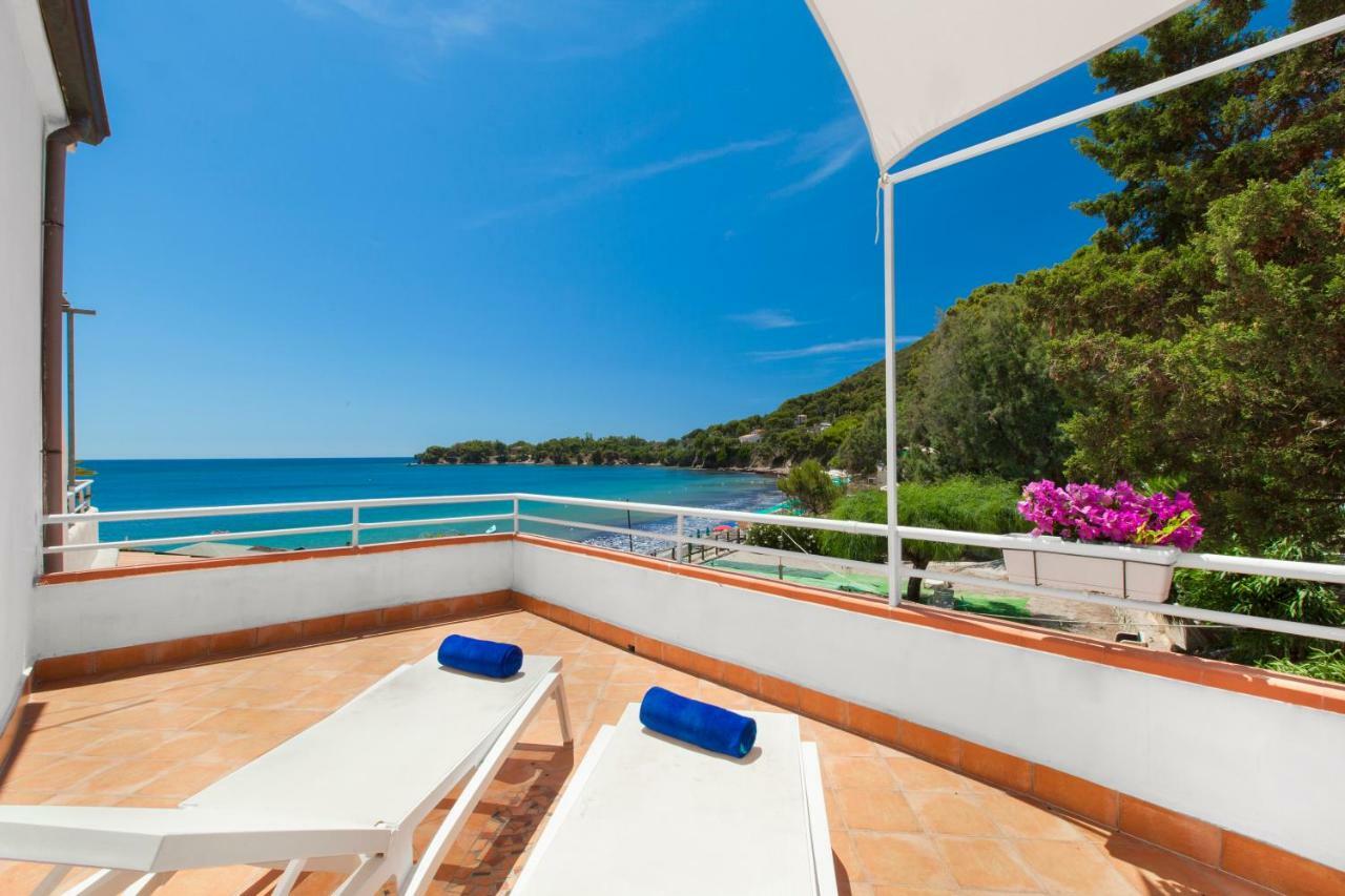 Il Cefalo Hotel & Restaurant Castellabate Bagian luar foto