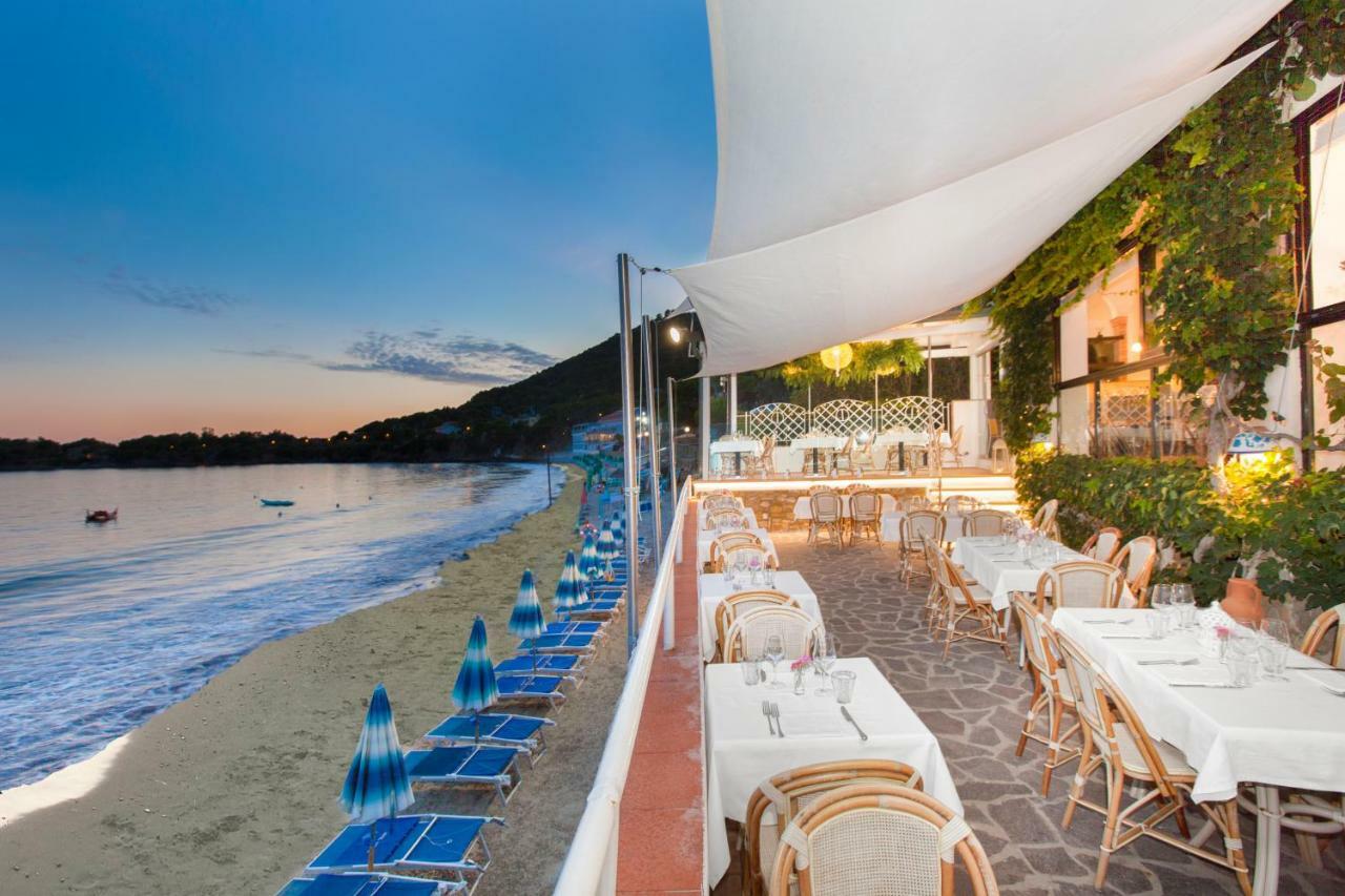 Il Cefalo Hotel & Restaurant Castellabate Bagian luar foto